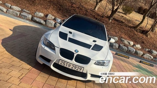 BMW M3 (E90) M3 купе, 2012 1