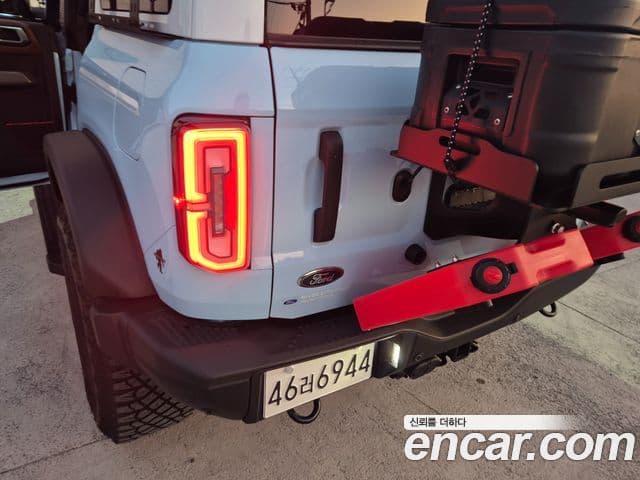Ford Bronco 6세대 2.7 first Edition, 2023 14