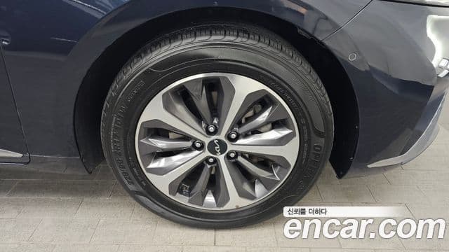 Kia K8 гибрид Noblesse, 2022 все фото