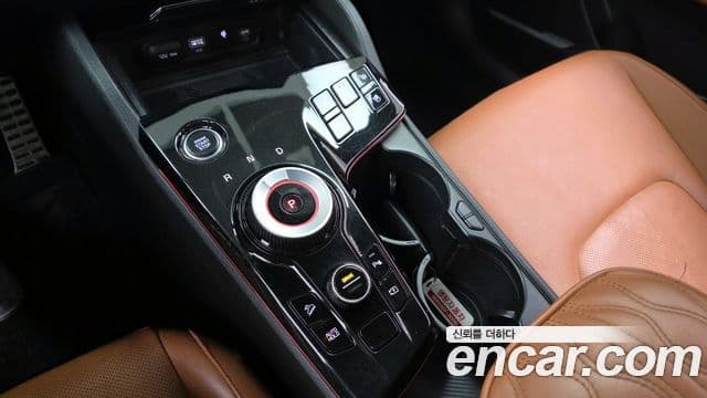 Kia Sportage 5세대 гибрид Signature 4WD, 2023 9