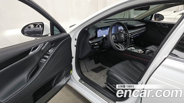 Genesis G80 (RG3) бензин 2.5 турбо 2WD, 2025 10