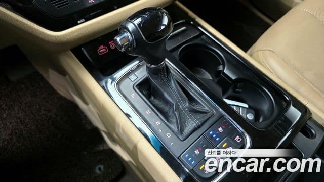 Kia All New Carnival Noblesse, 2016 9