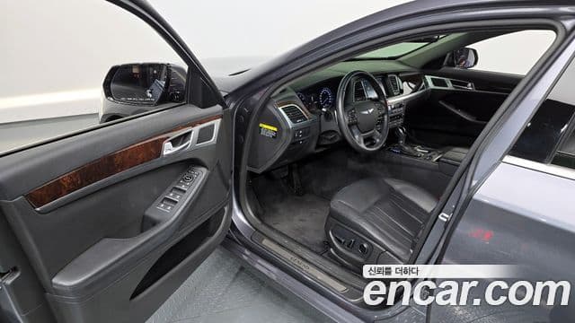 Hyundai Genesis DH Modern, 2016 10
