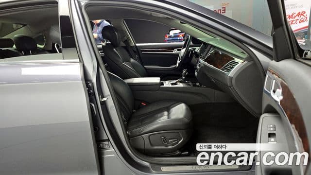 Hyundai Genesis DH Modern, 2016 11