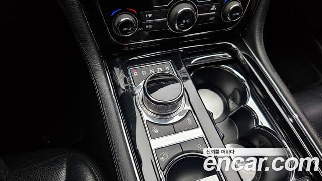 Jaguar All New XJ X351, 2016 9