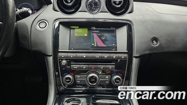 Jaguar All New XJ X351, 2016 14