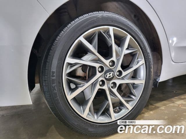 Hyundai The / новый New Avante AD Style, 2019 19