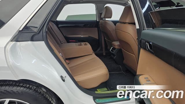 Hyundai Grandeur гибрид (GN7) Premium, 2023 12