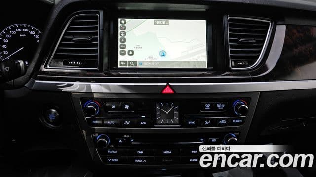 Hyundai Genesis DH Modern, 2015 17