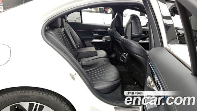 Mercedes-Benz E-класс W214, 2025 12