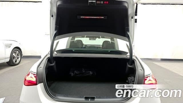 Mercedes-Benz E-класс W214, 2025 20