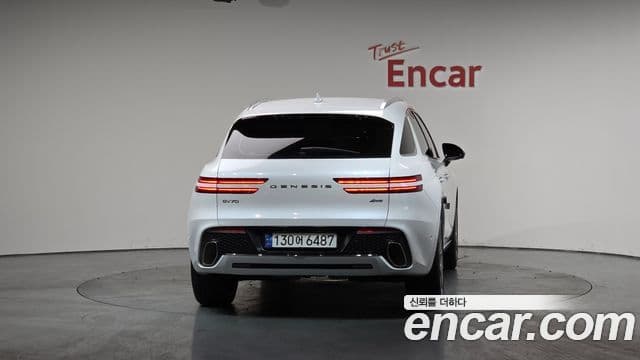 Genesis GV70, 2024 4