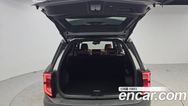 KG모빌리티(SsangYong) Torres T7, 2023 16