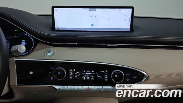 Genesis GV70, 2022 4