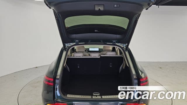 Genesis GV70, 2022 13