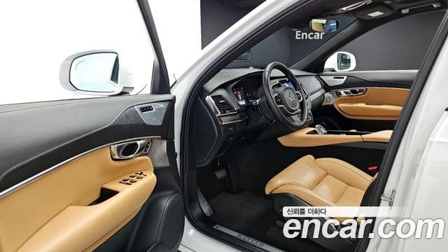 Volvo XC90 2세대 B6 Ultra Bright, 2025 11