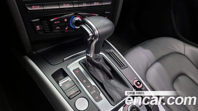 Audi New A4 B8, 2015 9