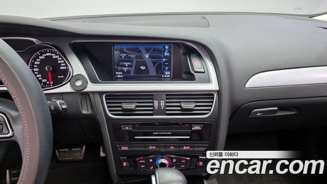 Audi New A4 B8, 2015 14