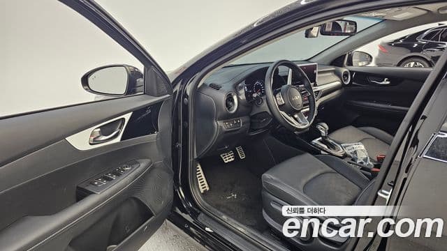 Kia The / новый New K3 2세대 Prestige, 2024 10