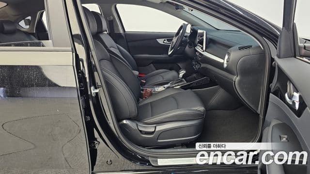 Kia The / новый New K3 2세대 Prestige, 2024 11