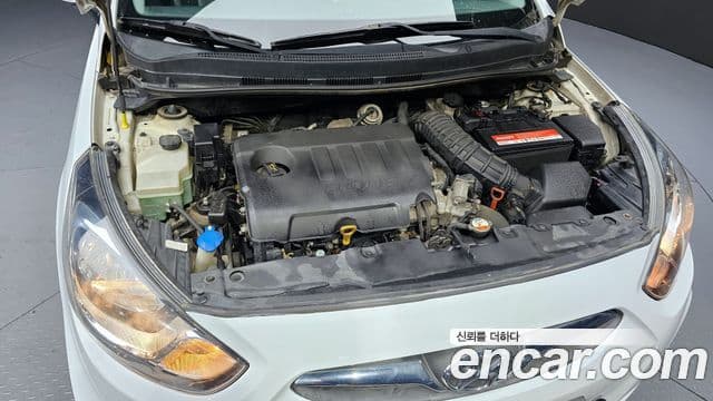 Hyundai Accent(новый кузов / новое поколение) Premier, 2012 6