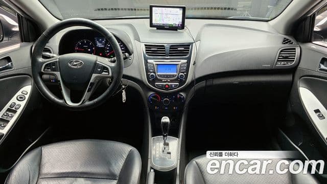 Hyundai Accent(новый кузов / новое поколение) Premier, 2012 7