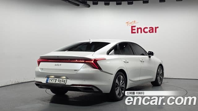 Kia K8 гибрид Noblesse, 2022 2