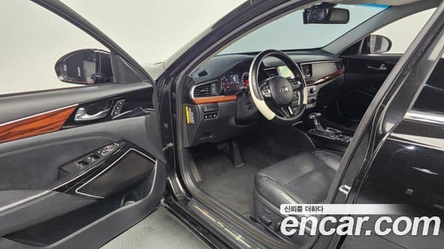 Kia All New K7 3.0 LPI Prestige (арендный автомобиль), 2017 10