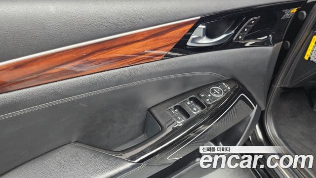 Kia All New K7 3.0 LPI Prestige (арендный автомобиль), 2017 17