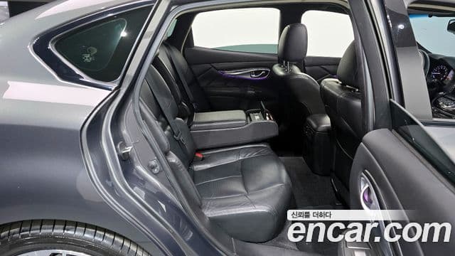 Infiniti Q70, 2015 12