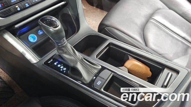 Hyundai LF Sonata 2.0 Smart, 2015 9