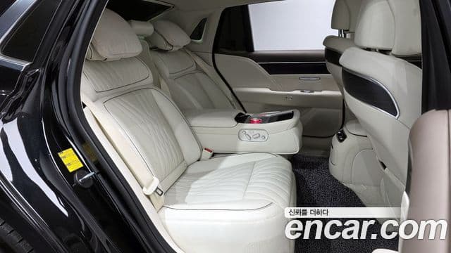 Genesis G90 (RS4) бензин 3.5 турбо AWD, 2023 12