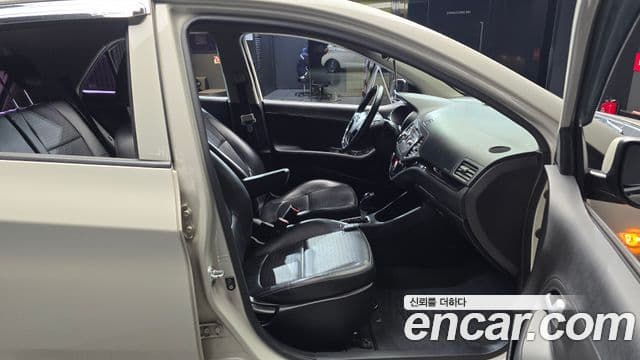 Kia The / новый New Morning Luxury, 2016 10