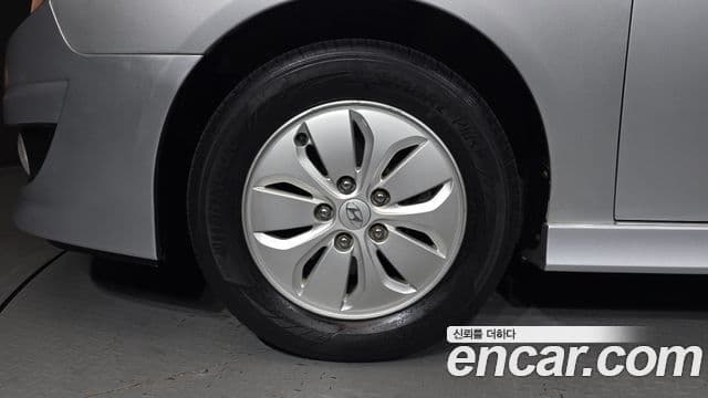 Hyundai Avante гибрид 빌트인캠2 — базовая версия - Built-in Cam 2, 2010 все фото