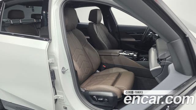 BMW 5시리즈 (G60) 523d M Sport, 2025 10