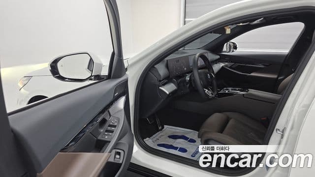 BMW 5시리즈 (G60) 523d M Sport, 2025 11