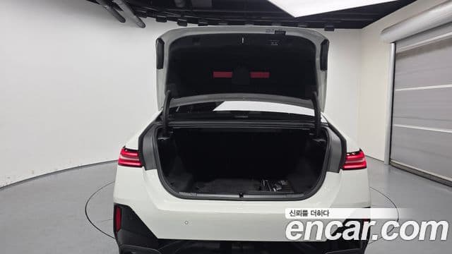 BMW 5시리즈 (G60) 523d M Sport, 2025 20