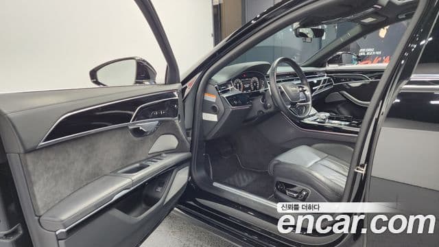 Audi A8 (D5) 55 TFSI Quattro LWB, 2021 10