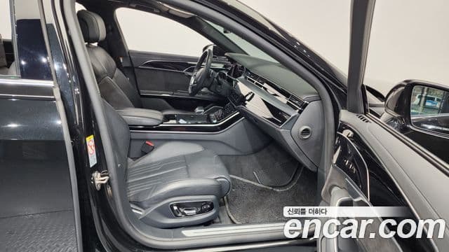 Audi A8 (D5) 55 TFSI Quattro LWB, 2021 11