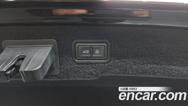 Audi A8 (D5) 55 TFSI Quattro LWB, 2021 20