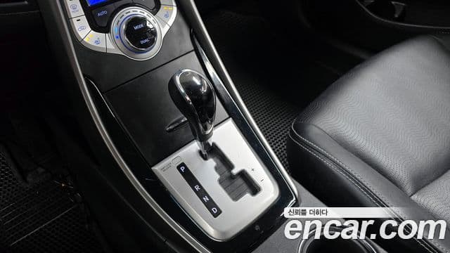 Hyundai Avante MD M16 GDI top, 2011 9