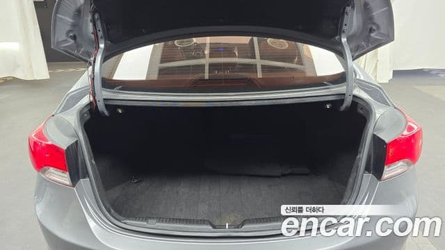 Hyundai Avante MD M16 GDI top, 2011 20