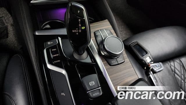 BMW 5시리즈 (G30) 530i xDrive Luxury Plus, 2018 9