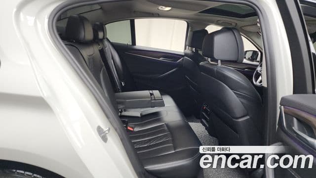 BMW 5시리즈 (G30) 530i xDrive Luxury Plus, 2018 12