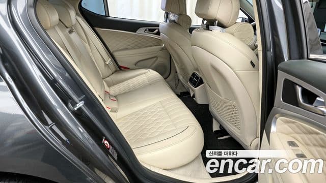 Genesis G70 Supreme, 2018 12