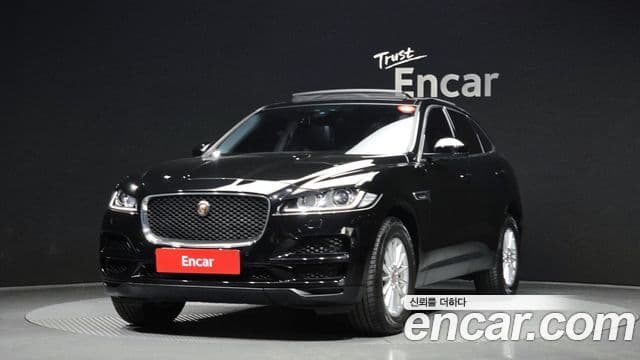 Jaguar F-PACE Prestige, 2017 1