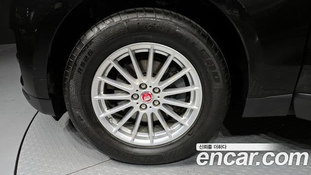 Jaguar F-PACE Prestige, 2017 все фото