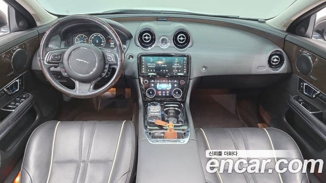 Jaguar All New XJ X351, 2016 7