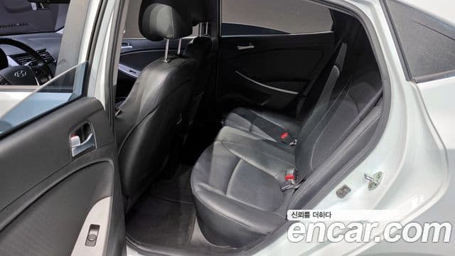 Hyundai Accent(новый кузов / новое поколение) Modern, 2016 13