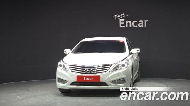Hyundai Grandeur HG Executive, 2012 3